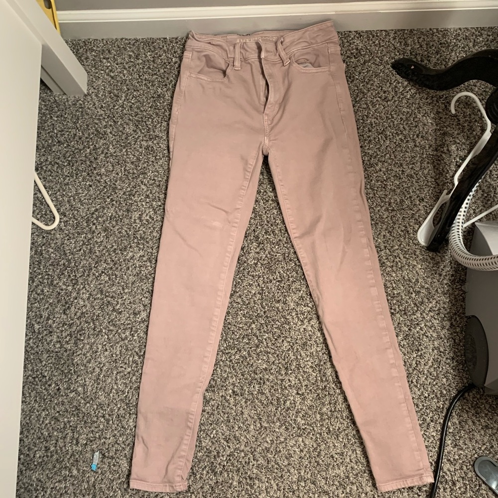 AMERICAN EAGLE JEANS